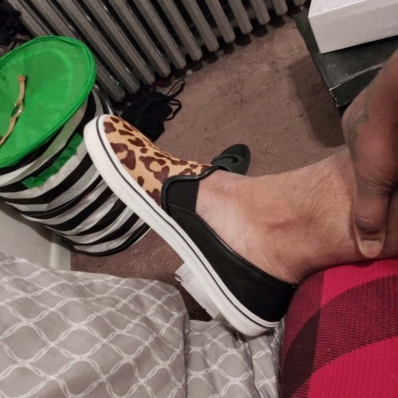 Shoes - Picture 2 of 6